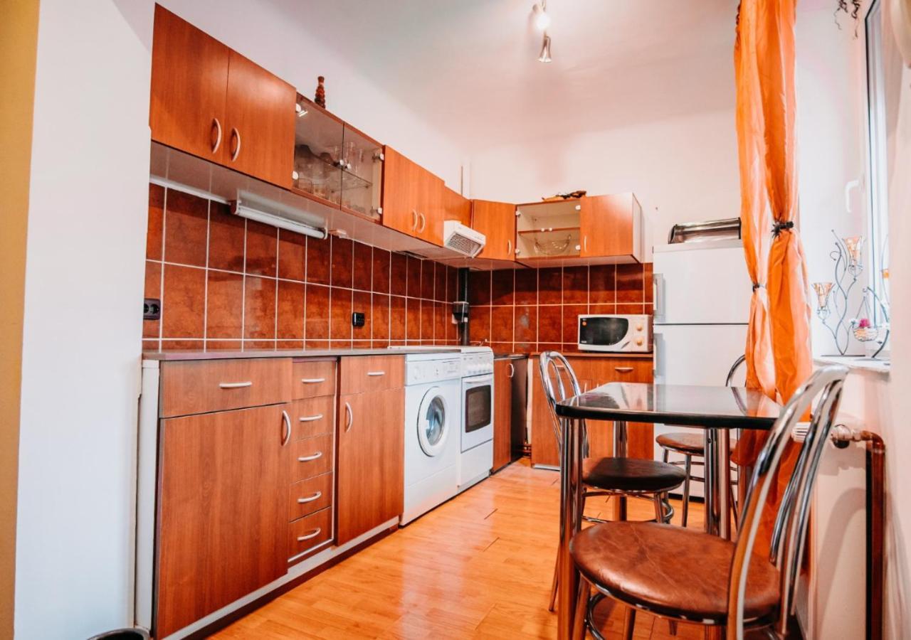 Riverview Apartament ออราแด ภายนอก รูปภาพ