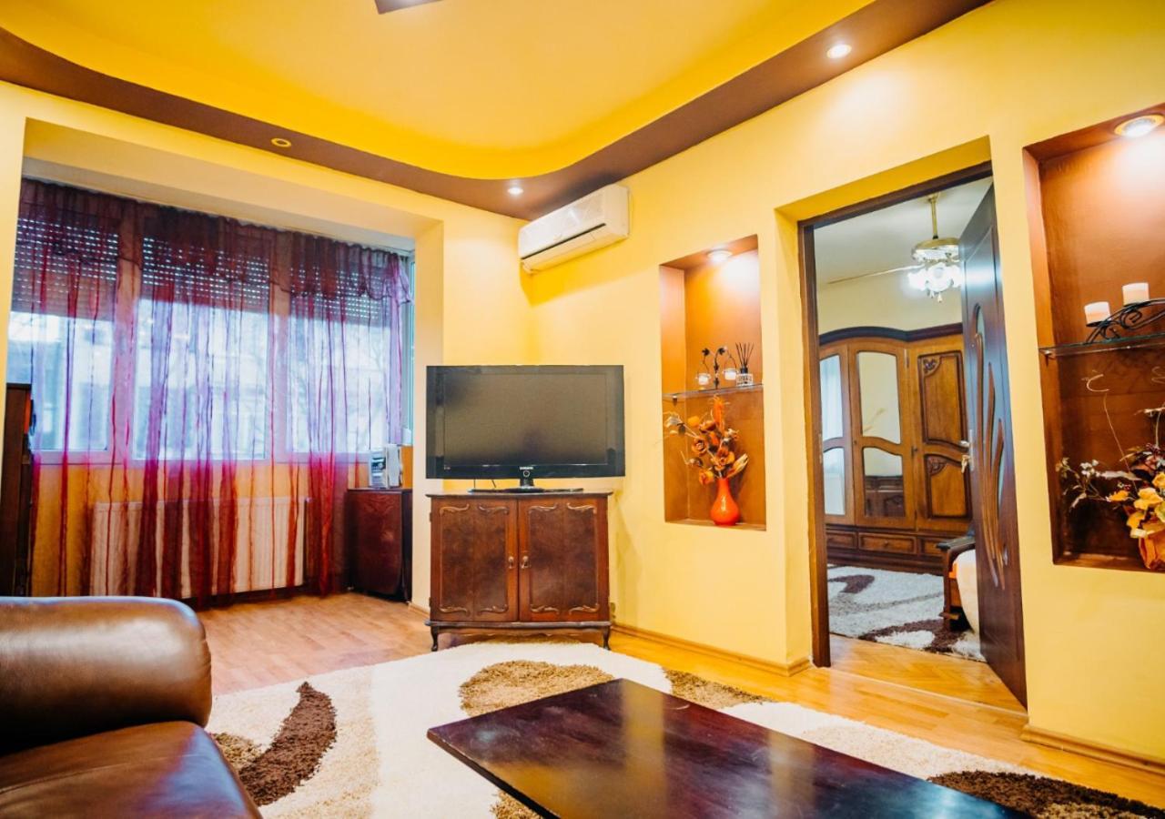 Riverview Apartament ออราแด ภายนอก รูปภาพ